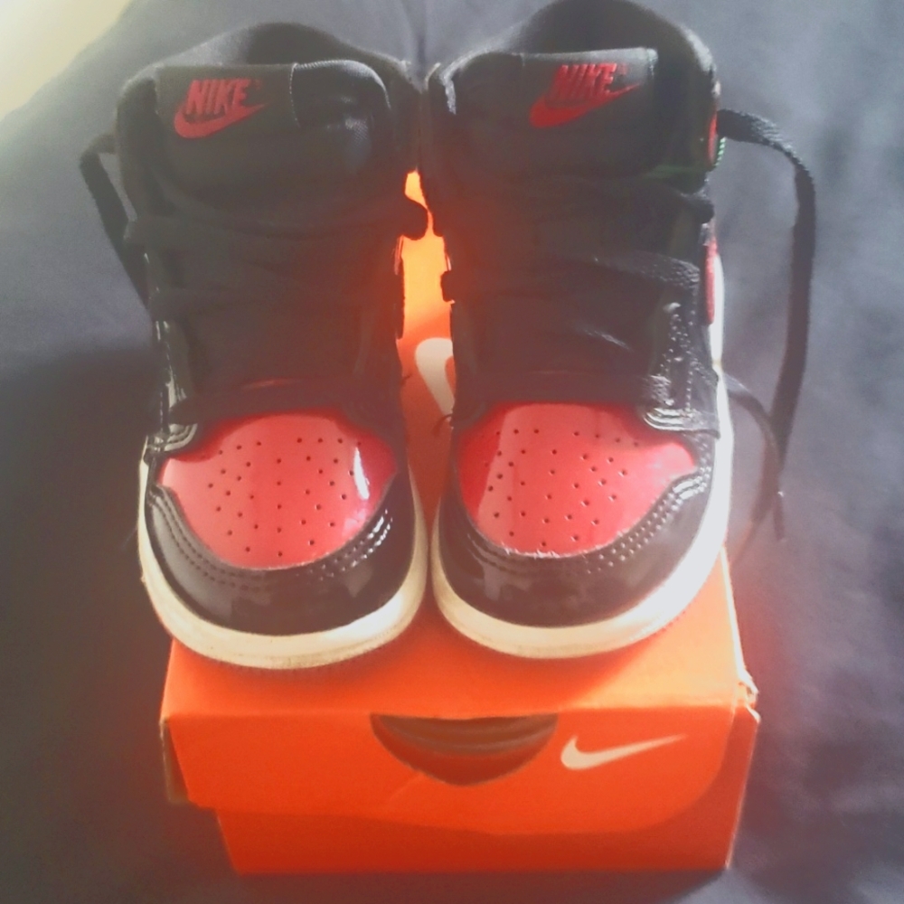 Jordan Retro 1 shoes